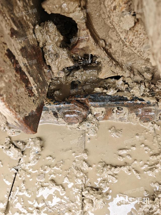 右側(cè)行走馬達蓋板（行走機構(gòu)）