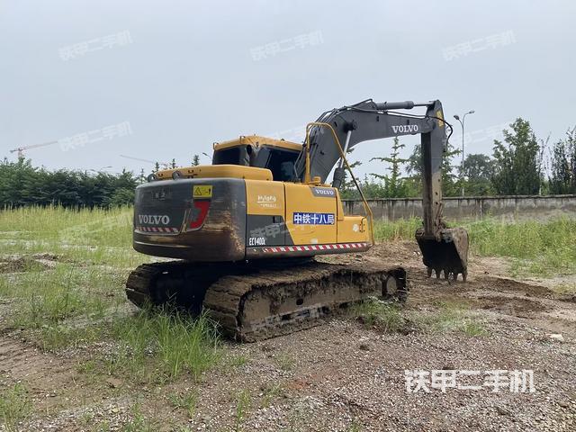 整機右后45°(整機外觀) 整機右后45°(整機外觀)