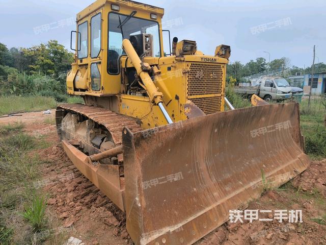 右前45°（推土机整车外观）