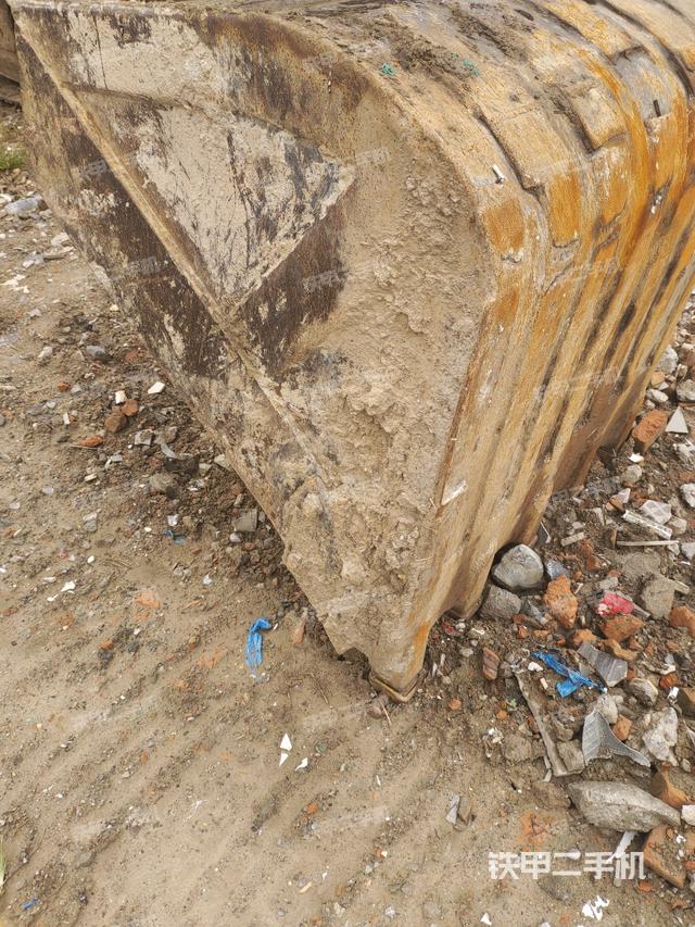 鏟斗右后整體（工作和回轉(zhuǎn)裝置）