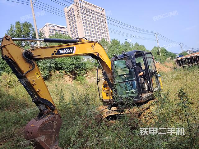 三一重工SY75C挖掘機(jī)