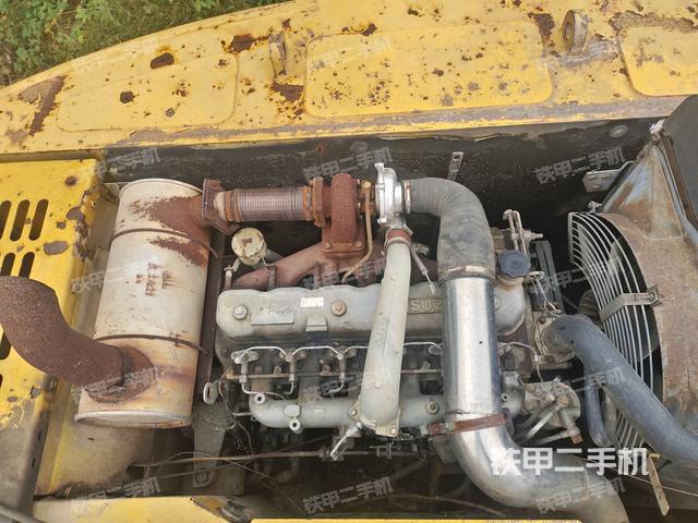 發(fā)動(dòng)機(jī)室（上車部件）