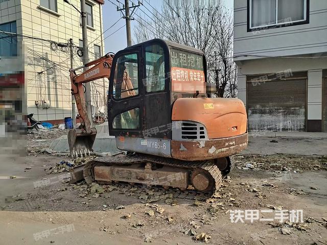 驾驶室整体（整机外观）