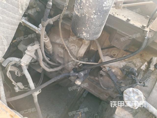 氣門室蓋螺絲特寫（上車部件）