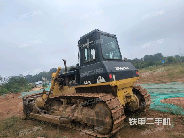 左后45°（推土機(jī)整車外觀）