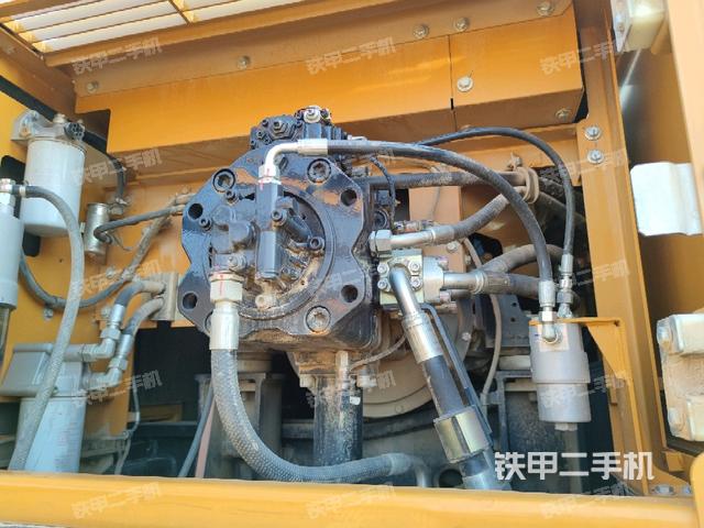 液压泵斜45 左（大件舱室）