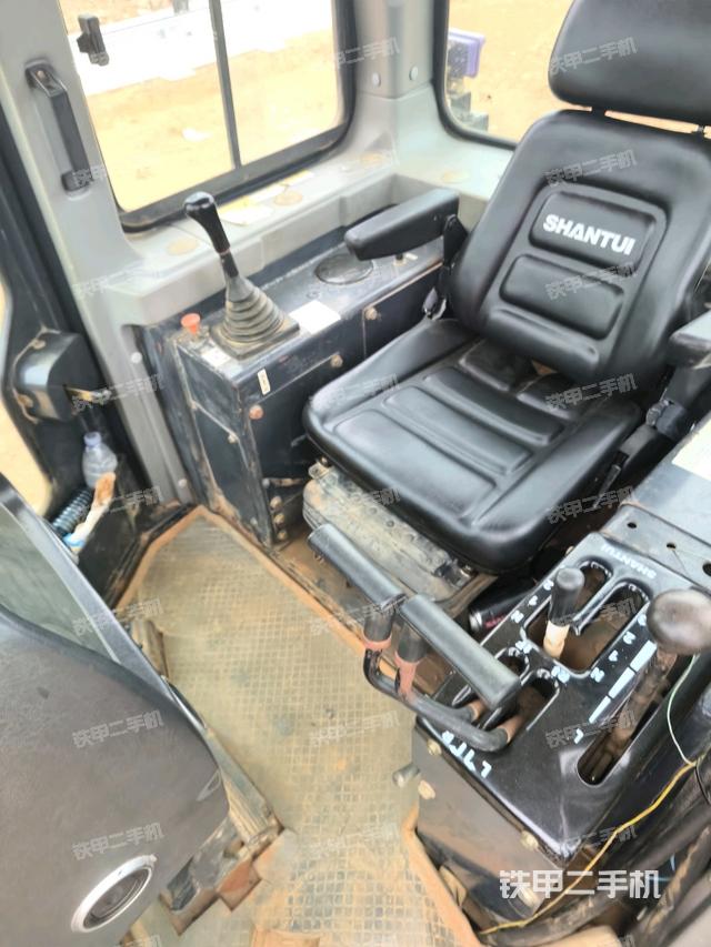 操作手柄左（推土机驾驶室）