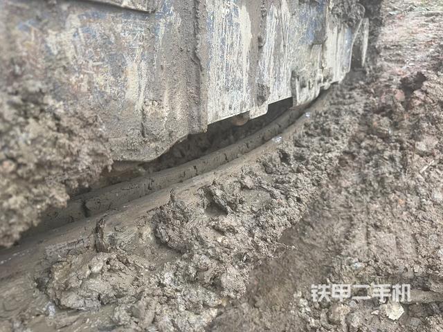 单侧履带整体（整机外观）