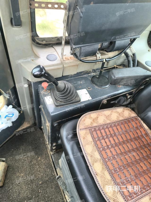 操作手柄右（推土机驾驶室）