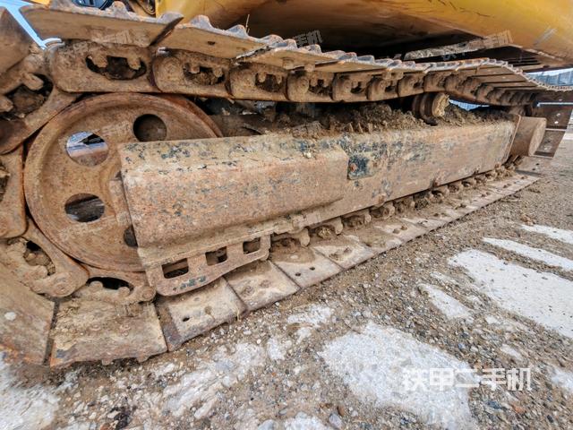 單側(cè)履帶整體（整機(jī)外觀）