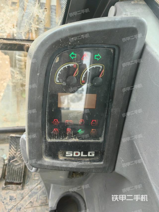 显示屏 （驾驶室部分）