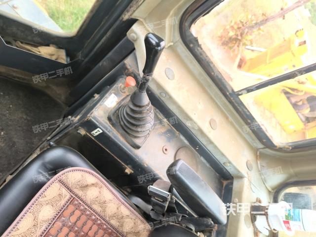 玻璃角标（推土机驾驶室）