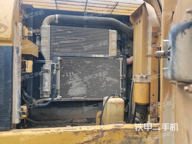 散熱器正面（大件艙室）