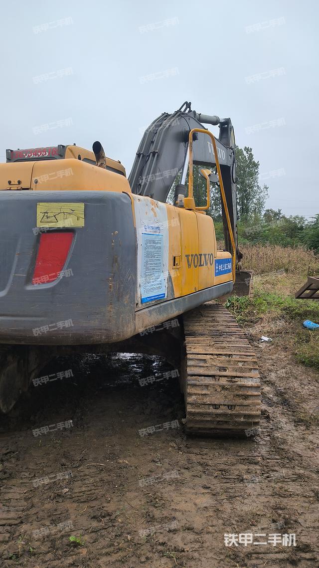 整機(jī)右后45°(整機(jī)外觀) 整機(jī)右后45°(整機(jī)外觀)