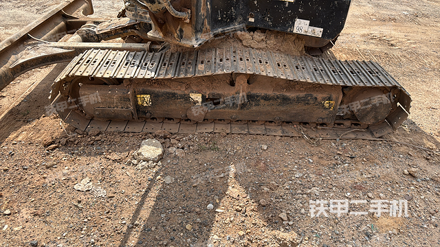 单侧履带整体（整机外观）