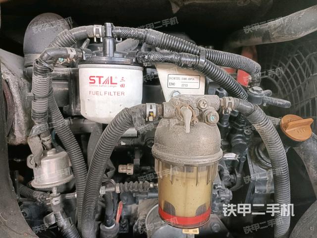 發(fā)動機整體俯視(整機外觀) 發(fā)動機整體俯視(整機外觀)