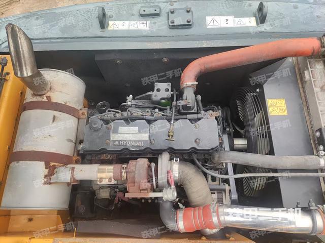 发动机整体俯视(整机外观) 发动机整体俯视(整机外观)