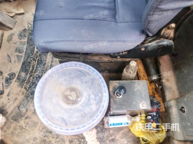 后窗玻璃角標(biāo) （駕駛室部分）