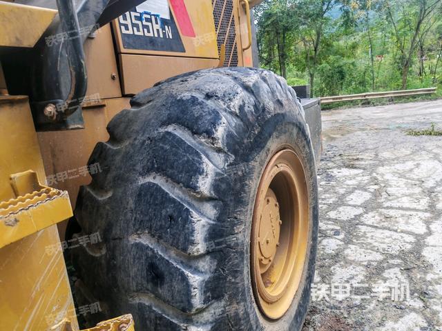 左后輪（行走機構(gòu)）