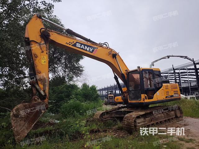 三一重工SY215C挖掘機
