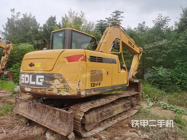 整機(jī)右后45°(整機(jī)外觀) 整機(jī)右后45°(整機(jī)外觀)