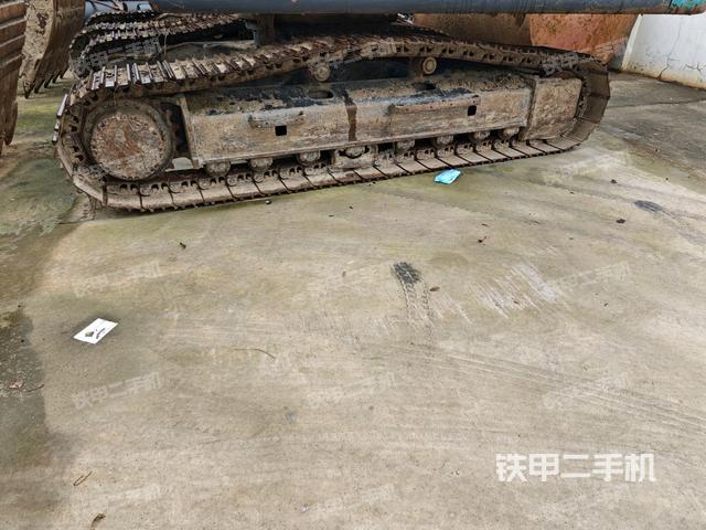 单侧履带整体（整机外观）