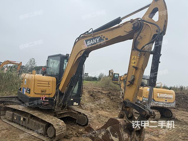 三一重工SY55C挖掘机