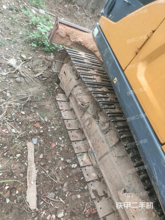 单侧履带整体（整机外观）