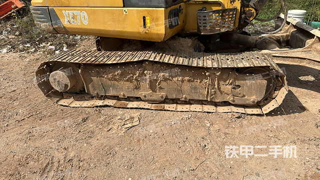 单侧履带整体（整机外观）