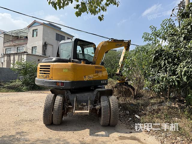整機(jī)右后45°(整機(jī)外觀) 整機(jī)右后45°(整機(jī)外觀)