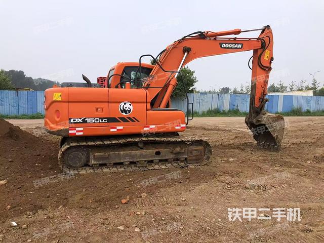整机右后45°(整机外观) 整机右后45°(整机外观)