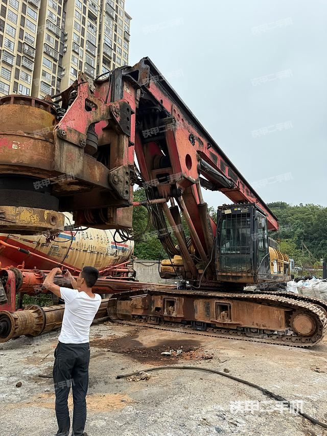 整机右后45°（设备外观及核心部件）