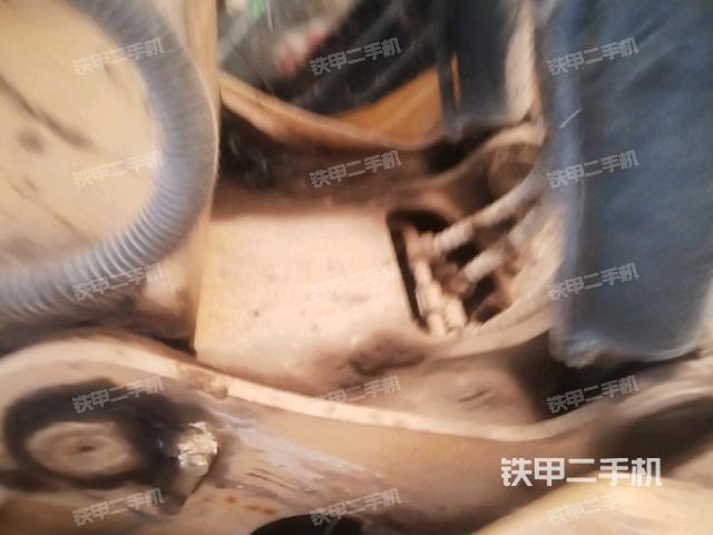 大臂根部 斜视（工作和回转装置）