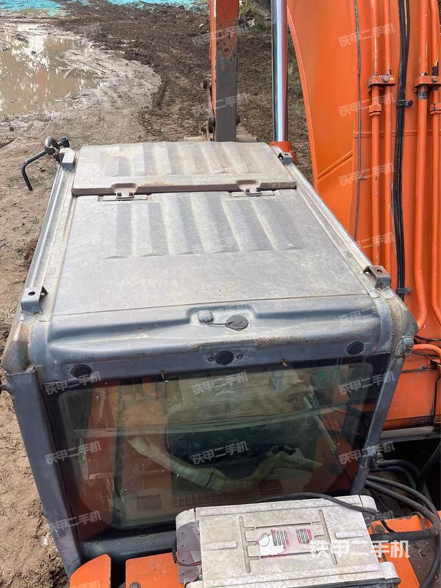 駕駛室頂部（整機(jī)外觀）