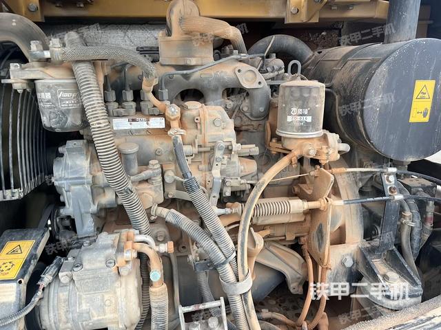 發(fā)動機(jī)整體俯視(整機(jī)外觀) 發(fā)動機(jī)整體俯視(整機(jī)外觀)