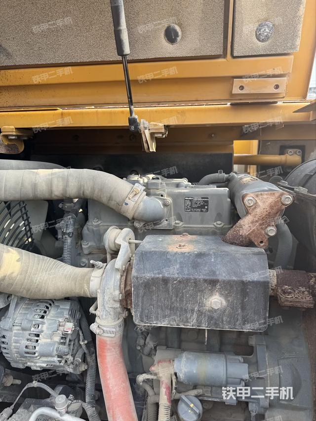 發(fā)動機(jī)整體俯視(整機(jī)外觀) 發(fā)動機(jī)整體俯視(整機(jī)外觀)