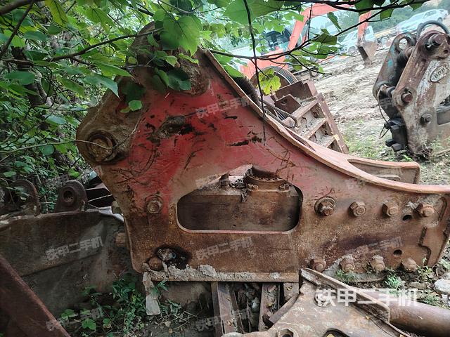 整机左侧（设备外观及核心部件）