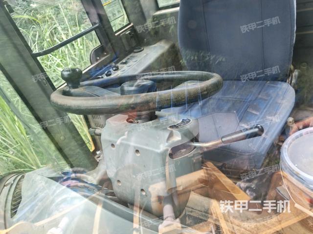 操作桿  檔位（駕駛室部分）