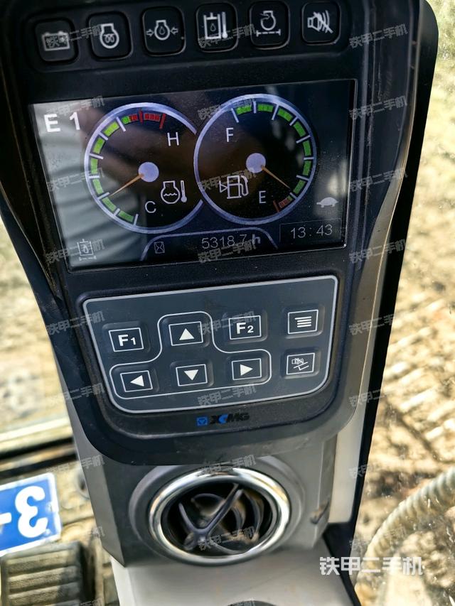 小時表(駕駛室部分) 小時表(駕駛室部分)