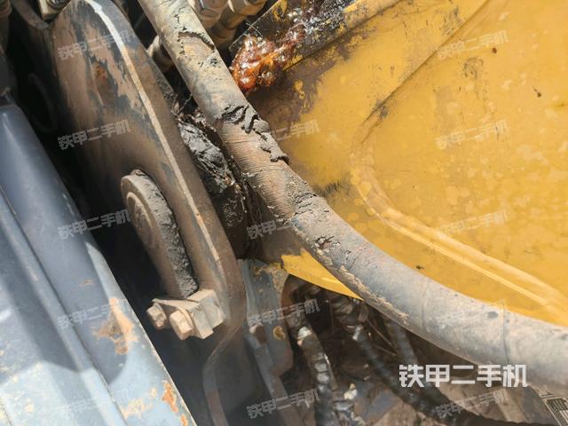 大臂根部?斜視(工作和回轉(zhuǎn)裝置) 大臂根部?斜視(工作和回轉(zhuǎn)裝置)