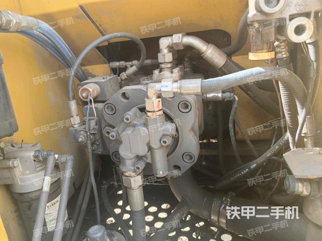 液壓泵室(大件艙室) 液壓泵室(大件艙室)