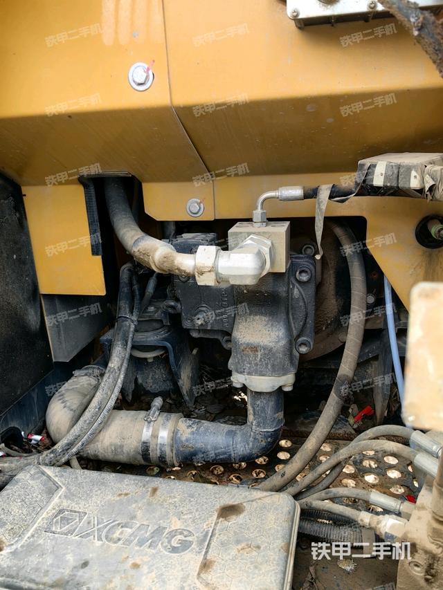 液壓泵室(大件艙室) 液壓泵室(大件艙室)