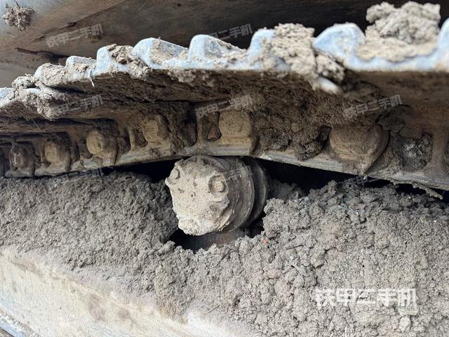 单侧履带整体（整机外观）