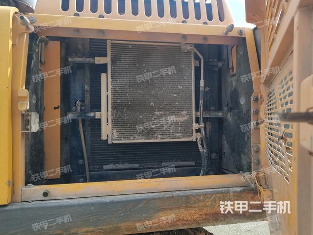 散熱器正面（大件艙室）