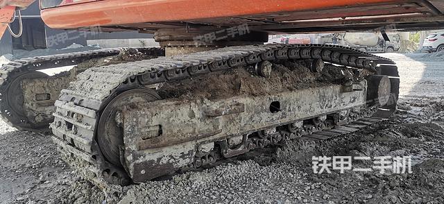 單側履帶整體（整機外觀）