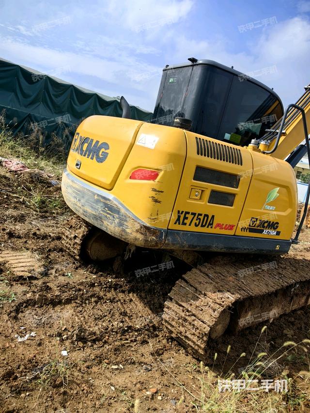 左后45(整機(jī)外觀) 左后45(整機(jī)外觀)