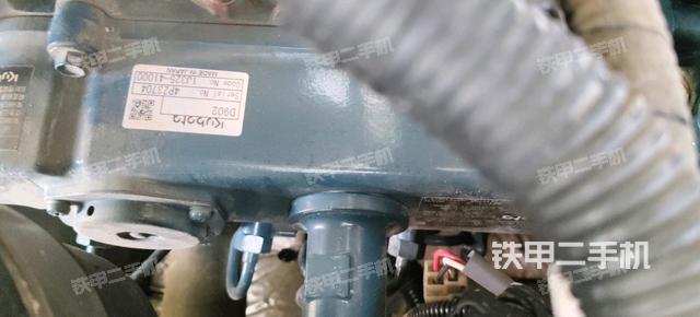 發(fā)動(dòng)機(jī)整體俯視（整機(jī)外觀）