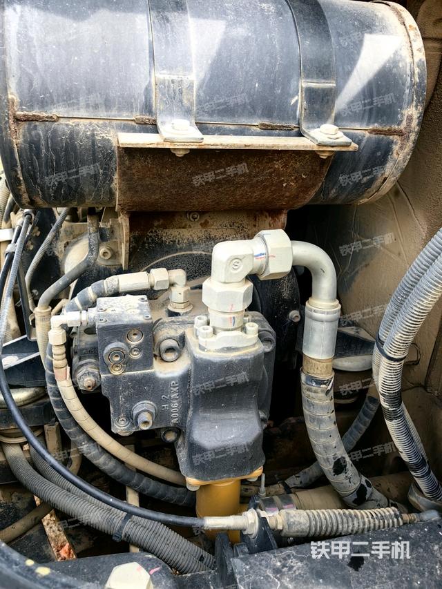 液壓泵室（大件艙室）