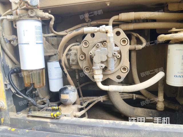 液壓泵室（大件艙室）