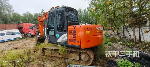 驾驶室顶部（整机外观）